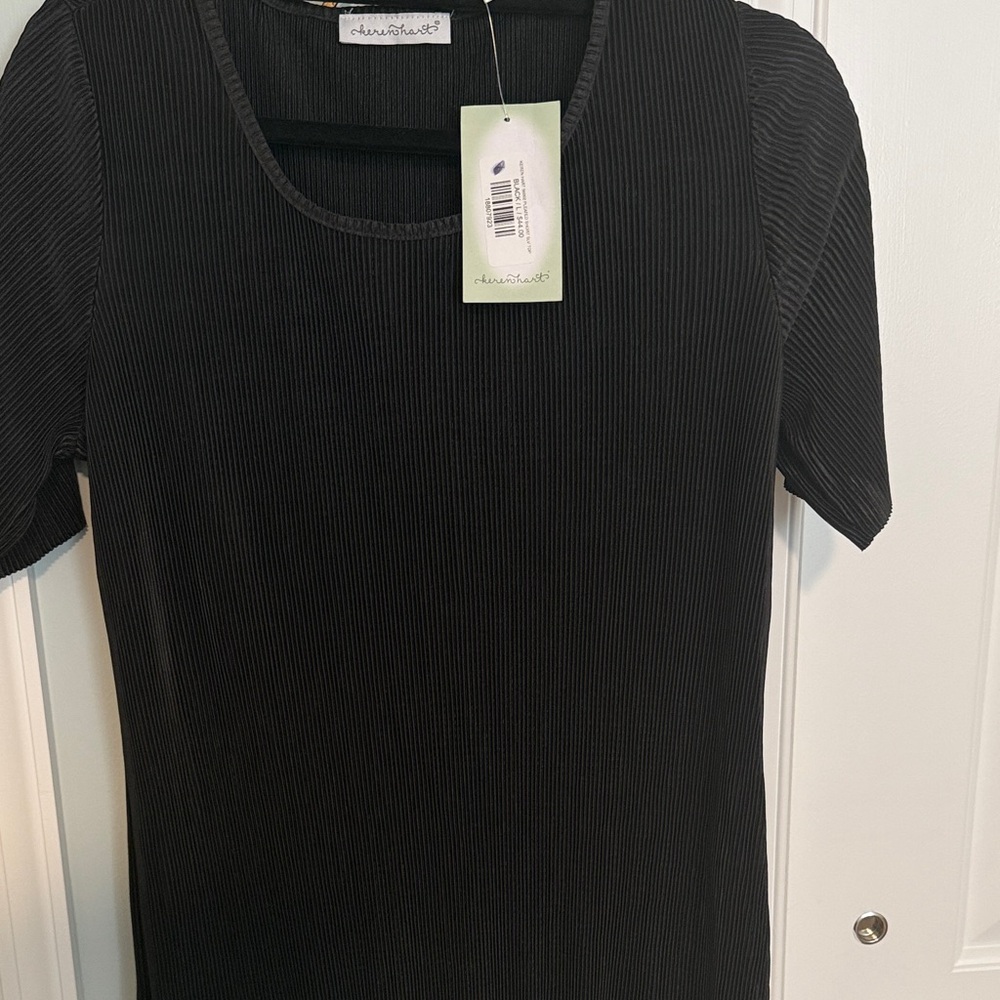 Keren Hart Women's Black Ribbed Short Sleeve Top NWT